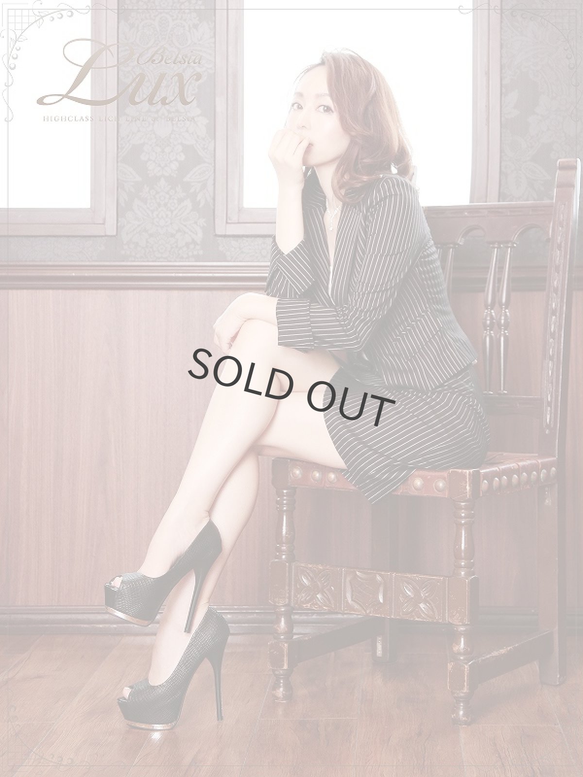 画像4: キャバスーツ 膝丈 ストライプ コルクライン レディーススーツ Belsia.LUX(M/L/XL)(ブラック/ホワイト) (4)