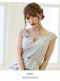 画像3: ピンストライプ キャバクラドレス 膝丈 オフショル 着痩せ Belsia(S/M/L/XL)(ブラック/グレー) (3)