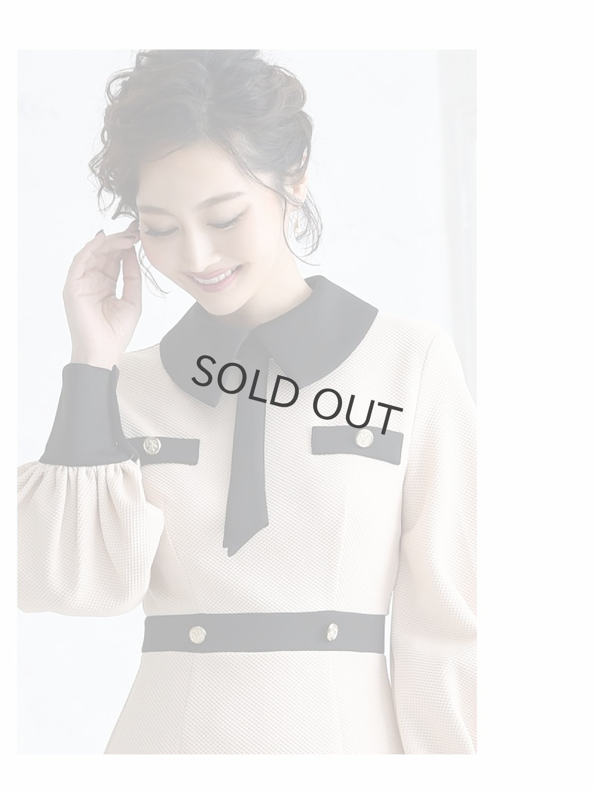 画像3: 襟付き ネクタイ風 Aライン 長袖 フォーマル Belsia(S/M/L)(ベージュ) (3)