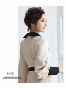 画像4: 襟付き ネクタイ風 Aライン 長袖 フォーマル Belsia(S/M/L)(ベージュ) (4)