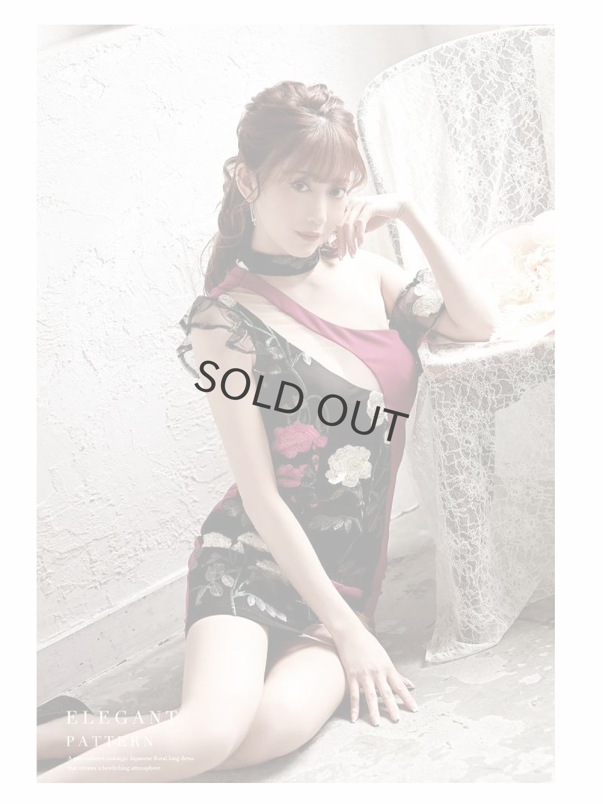 画像4: キャバドレス ミニ ワインレッド 花柄 袖付き ワンショルダー ホルターネック Belsia(S/M/L)(ブラック×ワイン/ピンク×ブラック) (4)