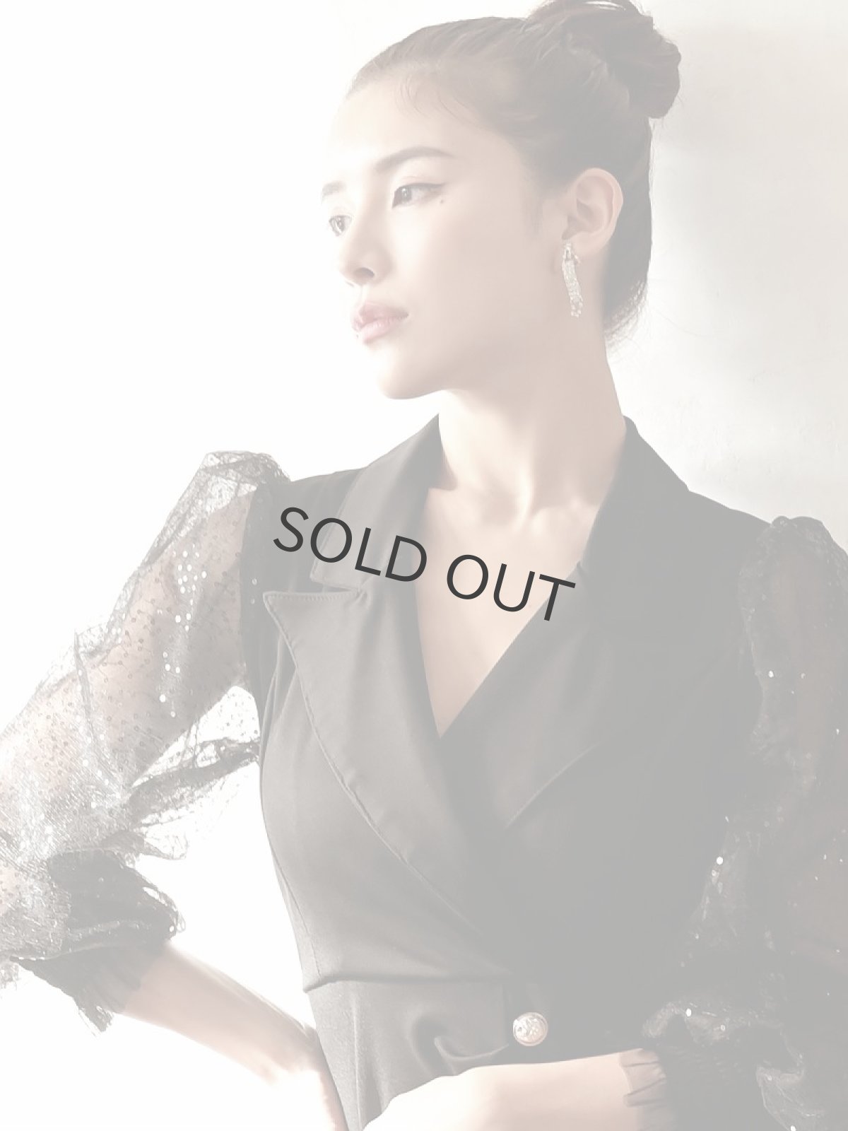 画像2: 袖付き カシュクール 膝丈 韓国 パーティードレス DaysPiece(M/L/XL)(ブラック/レッド/ベージュ) (2)