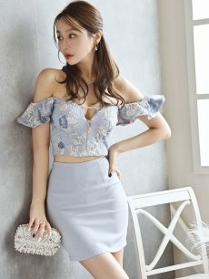 画像4: バストジップ上質花柄刺繍オフショルタイトセットアップキャバドレス【Belsia/ベルシア】(S/M/L)(ブルー/ピンク) (4)