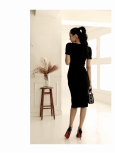 画像4: ※予約販売※ワンピース キャバドレス ニット ギャザー 膝下 ゴールドボタン 半袖 DaysPiece(M)(ブラック(5月中旬)) (4)