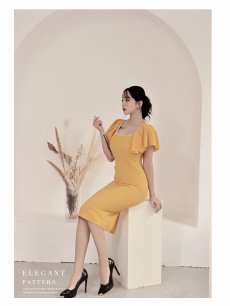 画像2: ワンピース キャバドレス 二重フリル袖でボリューム感 二の腕カバー ハイウエスト切り替え 足長 サイドギャザーでくびれみせ DaysPiece(S/M/L/XL(2L))(ブラック/イエロー) (2)