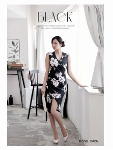 画像2: ワンピース キャバドレス 膝丈 花柄 韓国風 ノースリーブ カシュクール DaysPiece(S/M/L/XL(2L))(ブラック) (2)