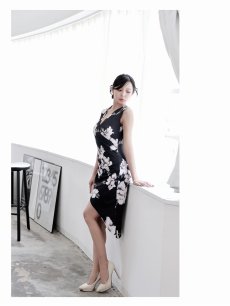 画像4: ワンピース キャバドレス 膝丈 花柄 韓国風 ノースリーブ カシュクール DaysPiece(S/M/L/XL(2L))(ブラック) (4)