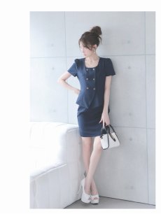 画像2: キャバスーツ 上質生地 ダブルボタン ペプラム パフ袖 半袖 Belsia.LUX(S/M/L/XL(2L)/XXL(3L)/XXXL(4L))(ブラック/ネイビー) (2)