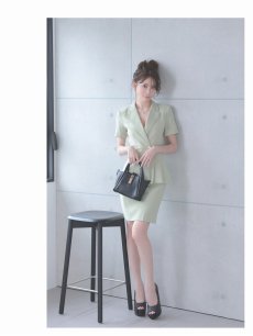 画像2: キャバスーツ 夜職スーツ 五分袖 ミディ丈 上質 ステッチ加工 Belsia.LUX(S/M/L/XL(2L)/XXL(3L)/XXXL(4L))(グリーン/ホワイト/ネイビー/グレー/ブラック) (2)