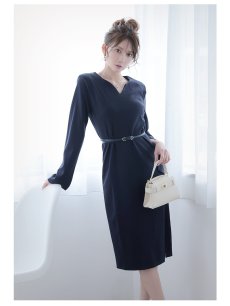 画像3: ワンピース キャバドレス 膝丈ドレス ネイビー ケープスリット 長袖 ベルト付き Belsia(S/M/L/XL(2L))(ネイビー) (3)